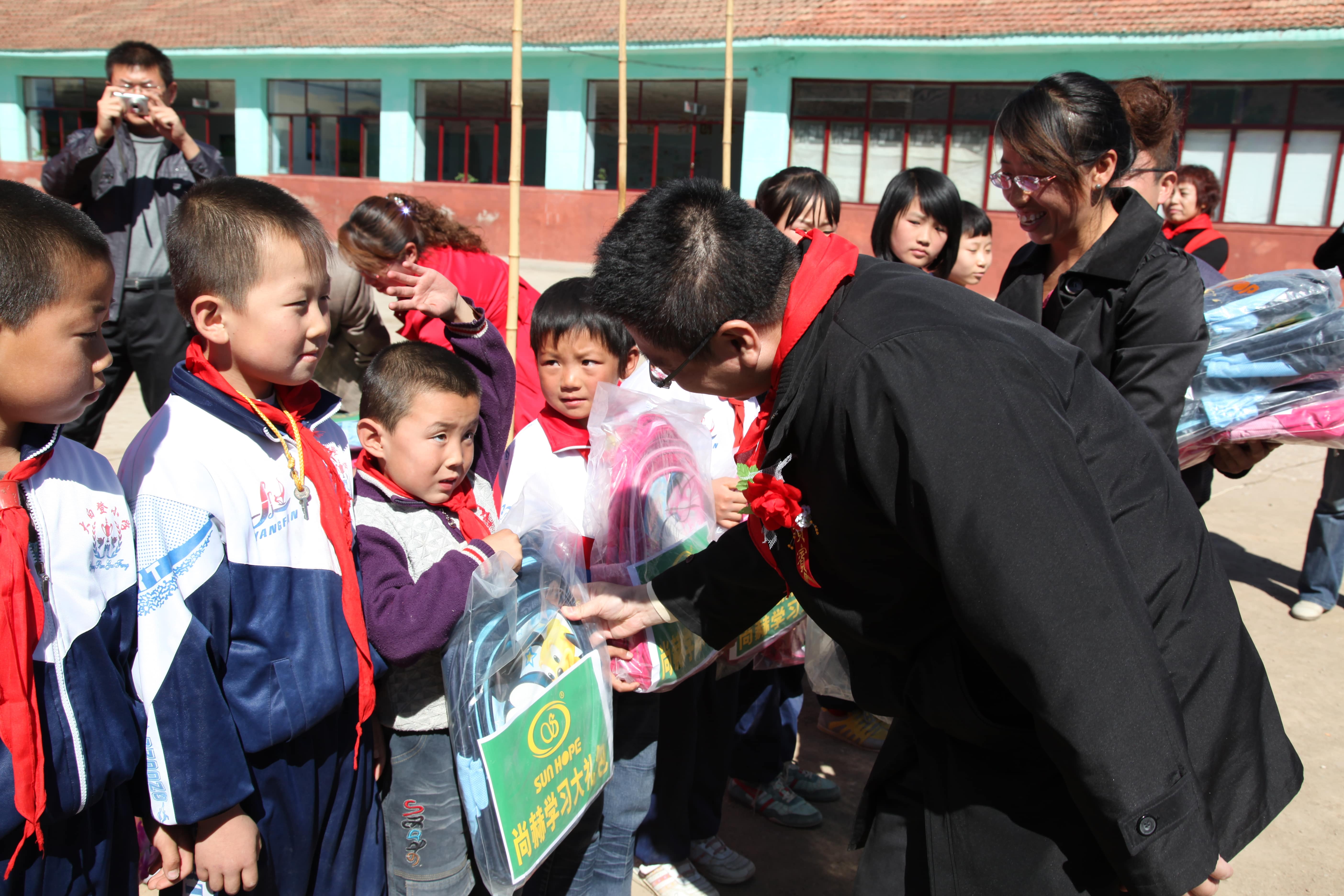 第11所 大同市大白登星空平台渠腊梅小学 第11所 大同市大白登星空平台渠腊梅小学